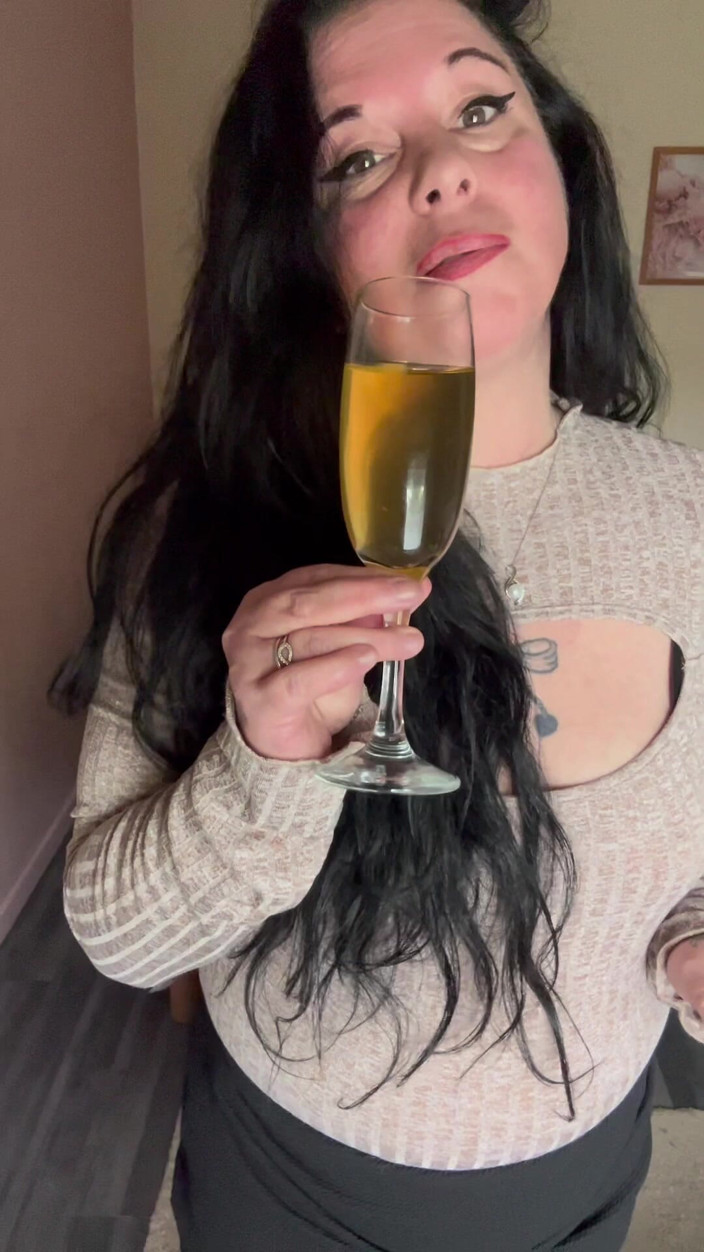 Maitresse Clara: Biraz saç kesimi mi?