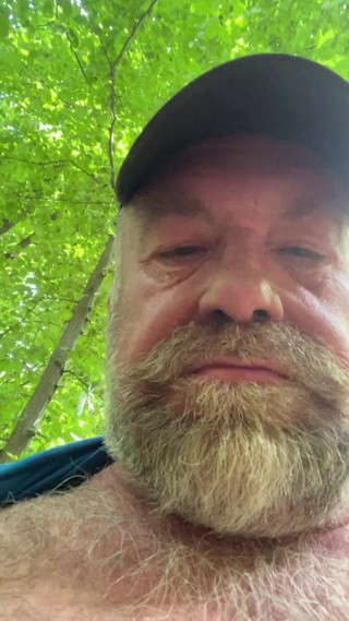 Exhibitionistman: Tersentak di hutan