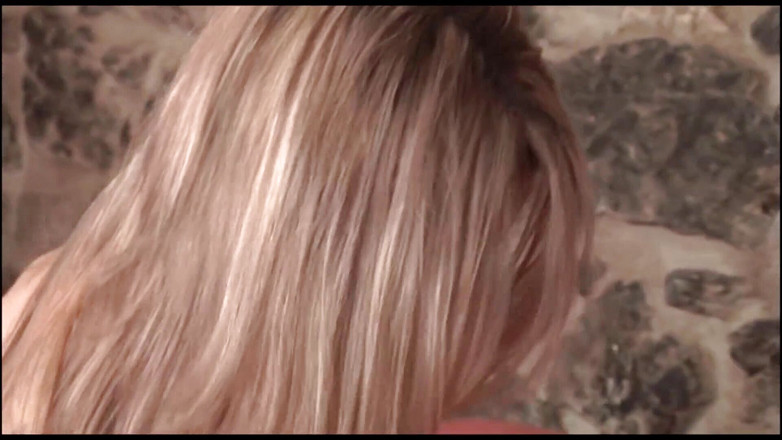 German amateur - 100% German hardcore videos: Teen tatuata con tette piccole si fa sbattere la figa
