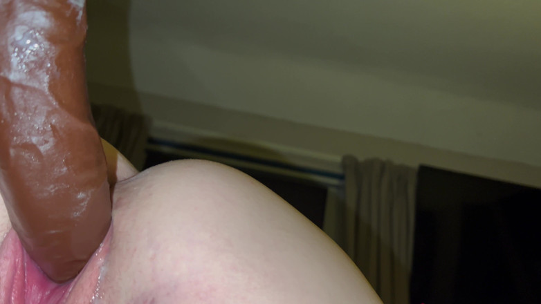 Shannen smith: Büyük dildo tarafından sikilirken 69