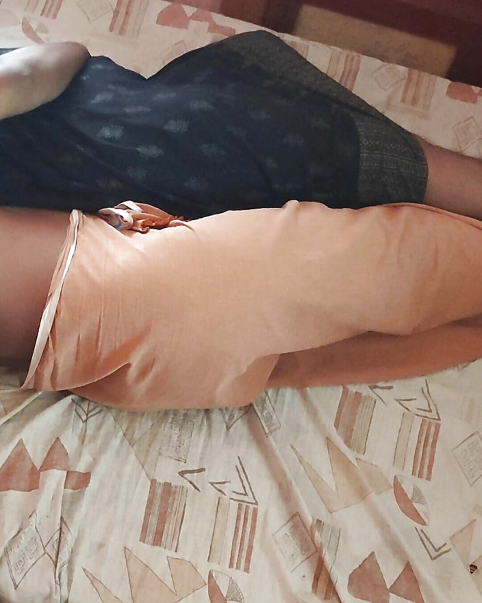 Realmallucouplevlog: Une fille tamoule sexy se fait baiser dans une chambre...