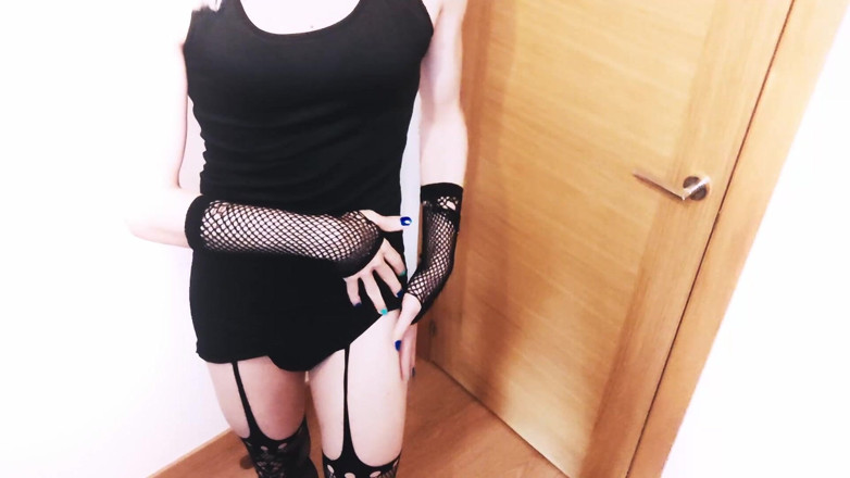 Leona: Femboy implorando para você transar com ela