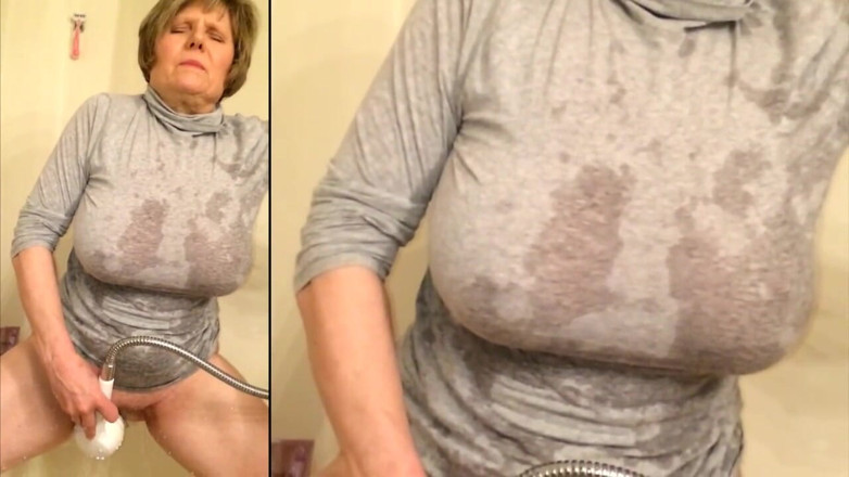 MarieRocks: Гілфа з великими цицьками мастурбує в сірій сорочці