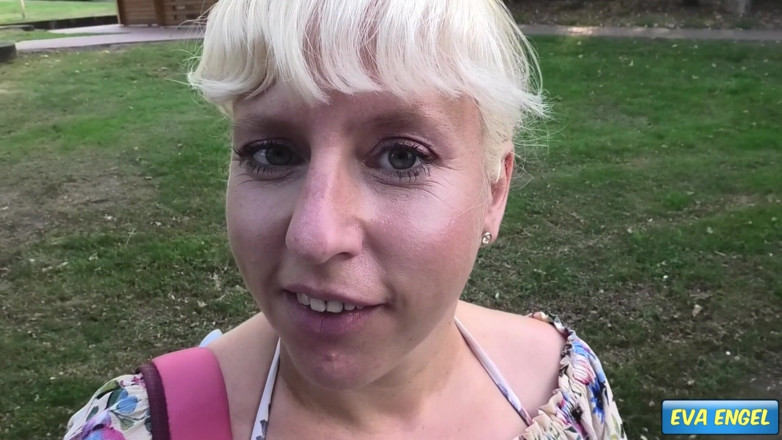 Eva Engel: Водій вантажівки трахає мене без презерватива на стоянці