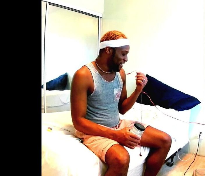 Kennie Jai: Kennie Jai bat sa viande !