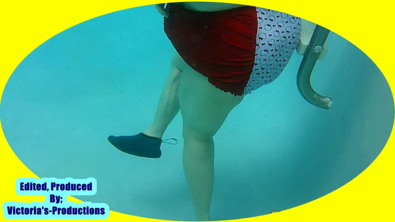 BBW nurse Vicki adventures with friends: 2 peice spaß in der sonne teil 2