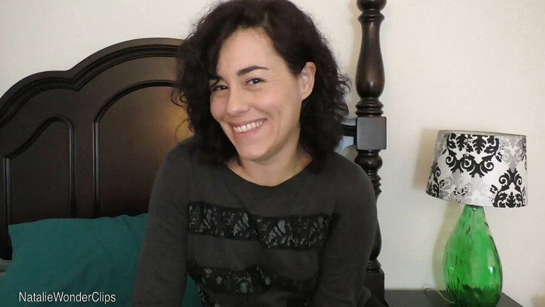 Natalie Wonder: Une belle-mère aimante fait de si mauvaises choses coquines