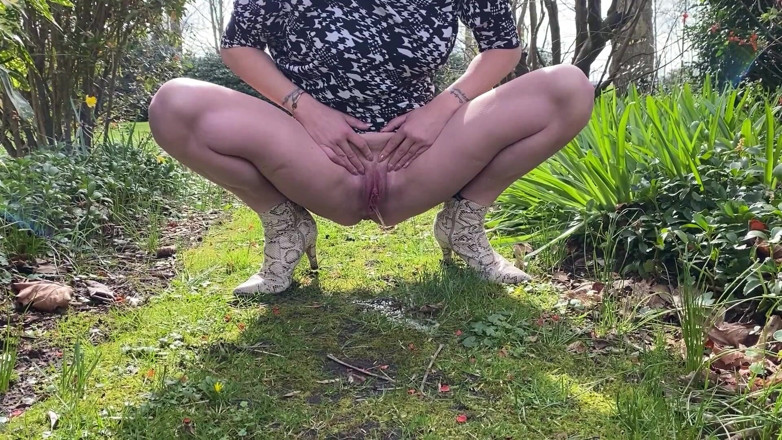 SluttyShanna: Sikanie podstępne na zewnątrz
