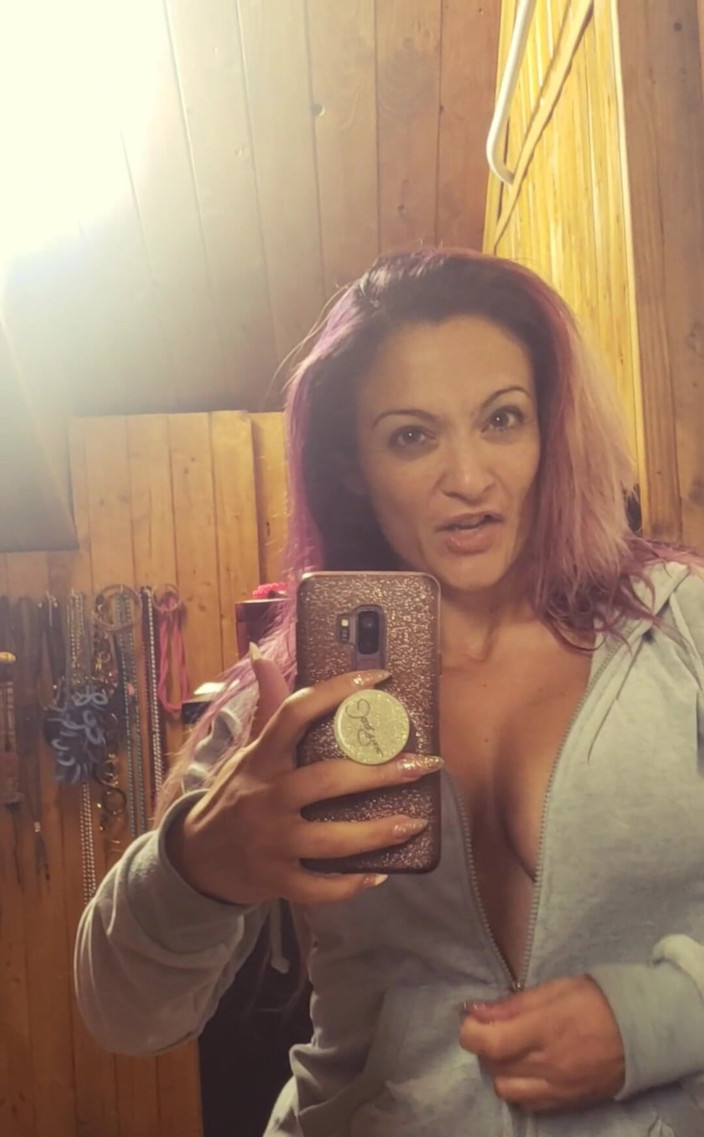 Mary Rider Pornstar: Quando a terça-feira dos peitos acontece