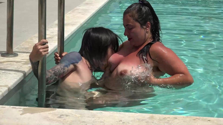 ChristinaSantes: Hairy versucht junges Japaner