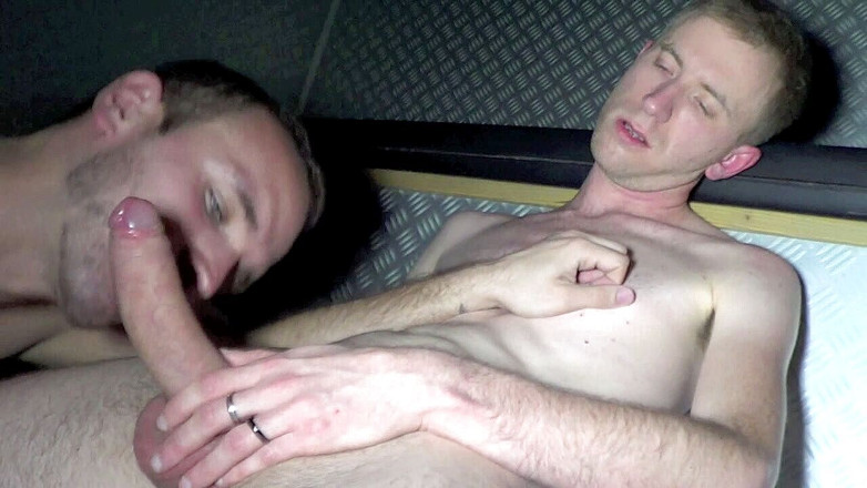 Crunch Boy: Young blond twink fucking in gloryholes a straight boy curious