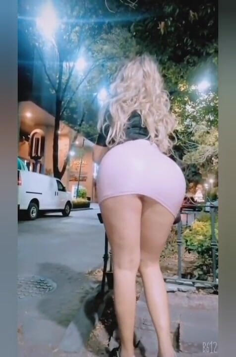 Barbietransxxxx: Tranny anální sex venku hardcore