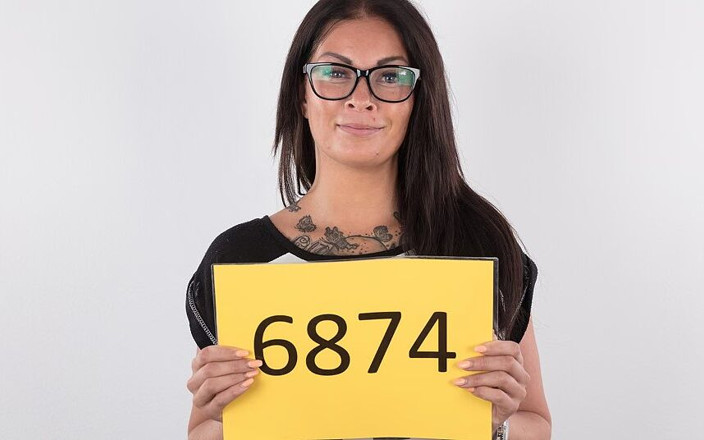 Xvirtual: X casting virtuel tchèque 17 - Niky à 180°