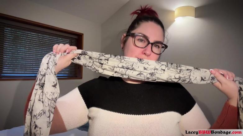 Lacey BBW Bondage: Lacey - selbstknebel