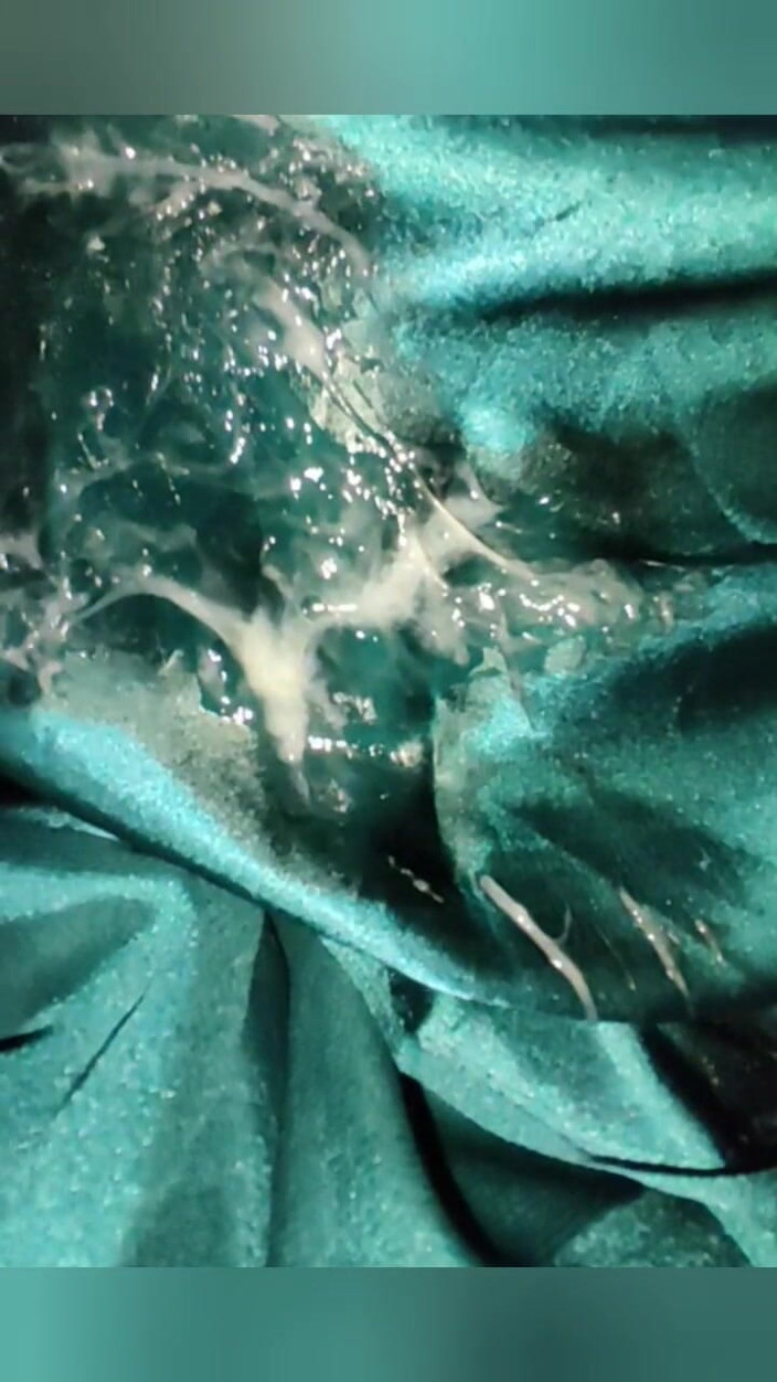 Satin And Silky: Porno handjob suut satin - gosok kepala kontol dengan saree satin...