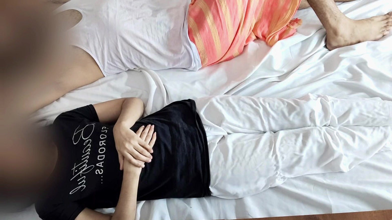 Desifilmy45: Priya matrigna ki film completo hardcore