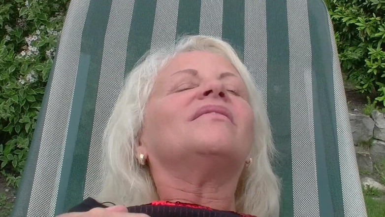 Private Lustpigs: La nonna afferma: Fpami il culo!