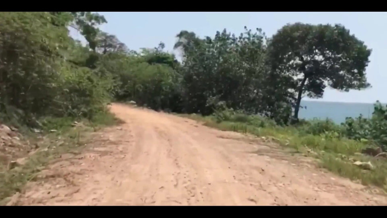 Anonymous Vlogger: Cuplu cambodgia merge pe excursie și se fute