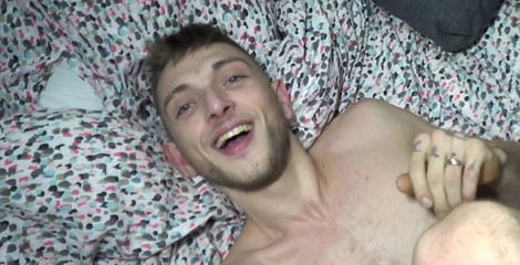 Crunch French bareback porn: 2415 La sexy francesa Roman Tick follada a pelo y...