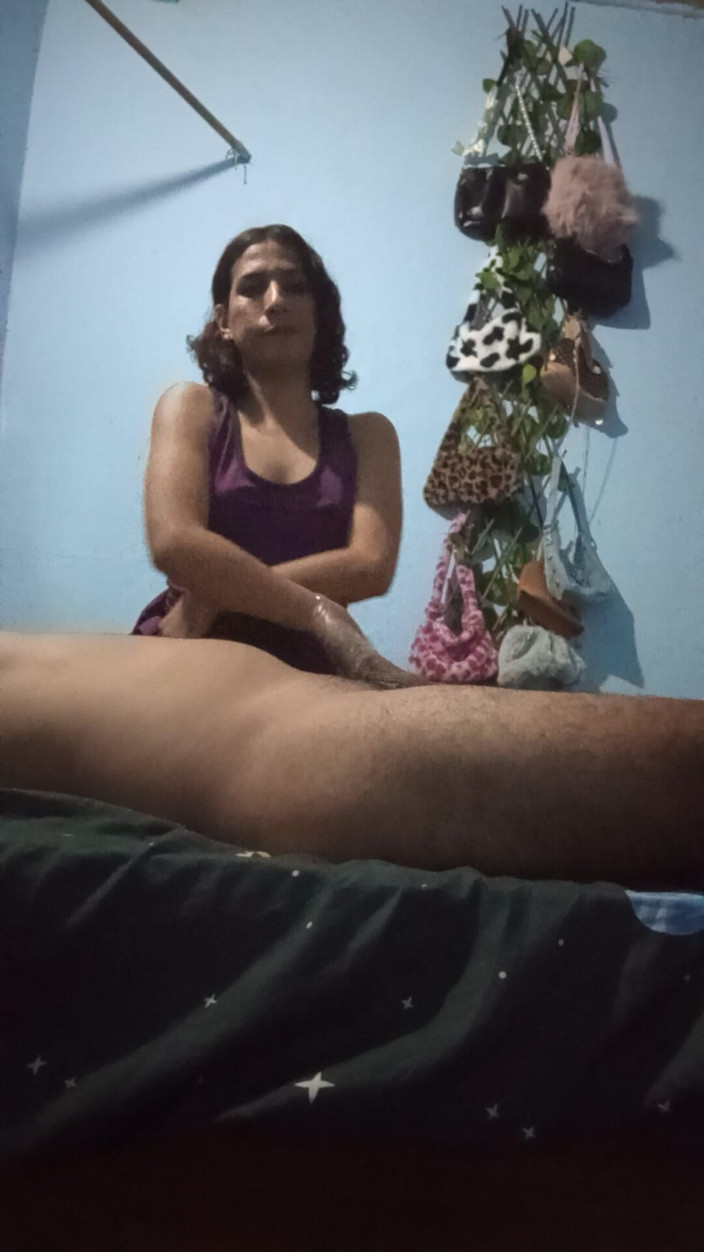 Femboy from Colombia: Гарний мінет, який приносить багато задоволення