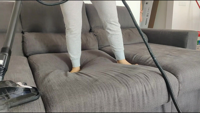 Miss Squirting: Stiefdochter neuken in de bank