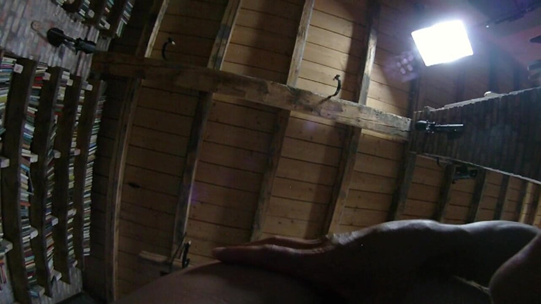 European Lift and Carry Club: Супергерл реслинг в гостиной