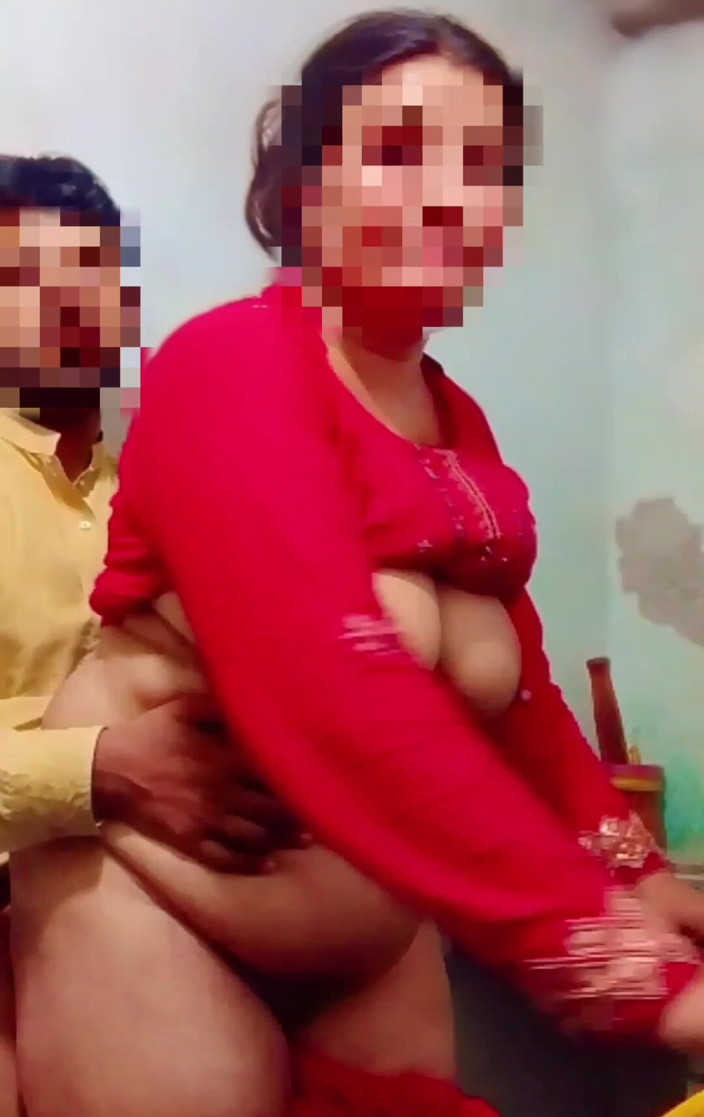 Abida sexy: Kuwari Dulhan faz sexo pela primeira vez em Suhagrat diz...
