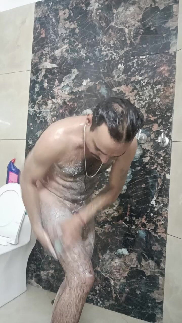 Rajasthani-old-lover: desi aadmi shovar le raha hai