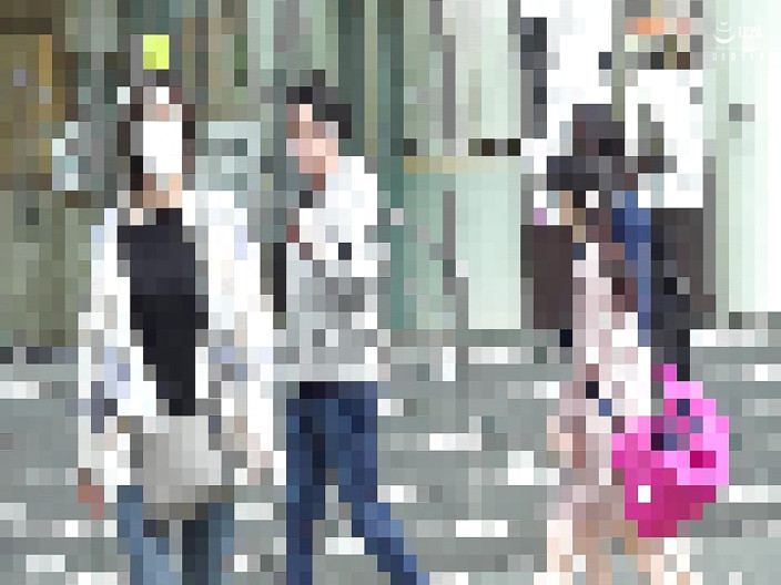 MBM3988: M595g09 J’ai déménagé à Tokyo pour un live de la région,...