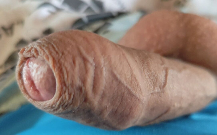 DaddyDoted: Boy Masturbates Phimosis and Close up of Pre Cum.