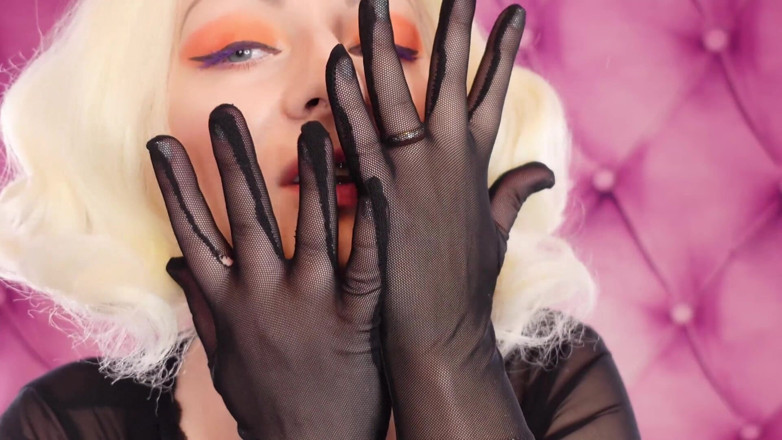 Arya Grander: Asmr: Netzhandschuhe. (kein Reden) Heiße MILf, langsames sfw-video