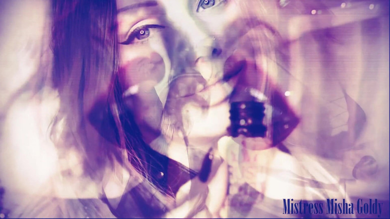 Goddess Misha Goldy: Dangereux pour le psychisme !! Séance de reniflement-inquiétant ! Pas pour les...