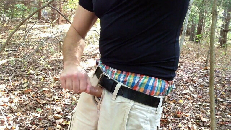 TJenner: Masturbándose en el bosque al aire libre y corriéndose #pride2021