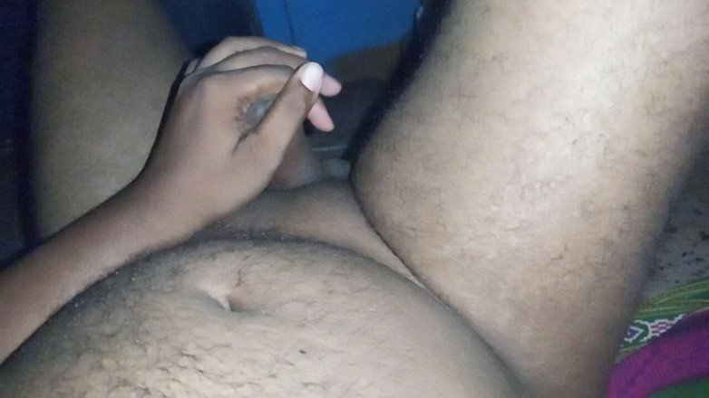 Sweet Indian cock: Polla negra masturbándose