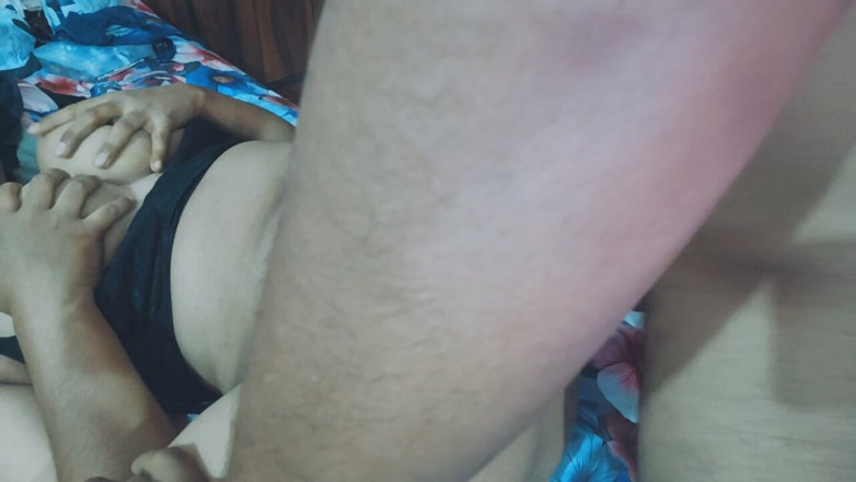 Priyacouple910: Indiana em vídeo de romance
