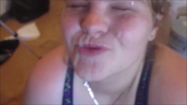 Fat Goddes: Une femme vide-couilles se fait remplir le bain par des...