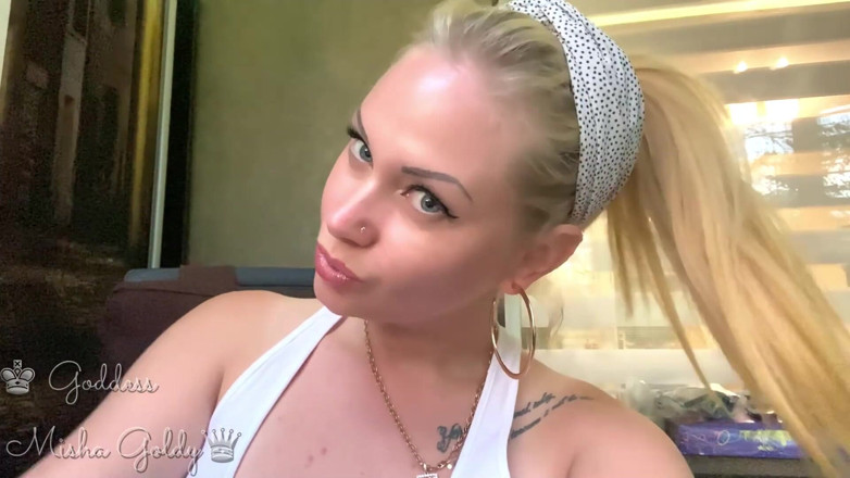 Goddess Misha Goldy: Wiem, że cieszysz się, że znów palim! JOI