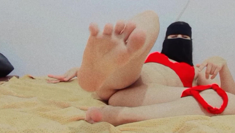 Nina_lalatkom: 아랍 소녀 핸잡. 섹시한 자세
