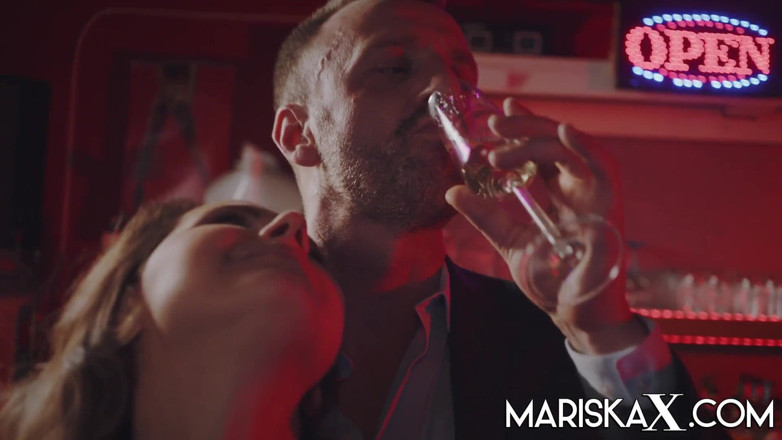 Mariska x: Olga Lovex má gangbang