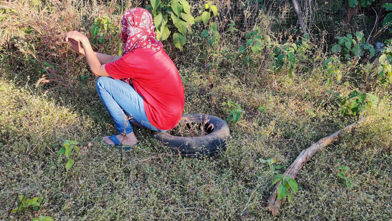 Hope Love: Une étudiante à gros cul se fait baiser dans la forêt en...