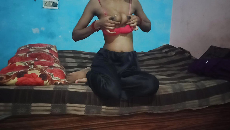 Truefuker: सेक्सी पत्नी अपनी यौन इच्छा को पूरा करने के लिए हार्डकोर सेक्स के लिए बेताब है