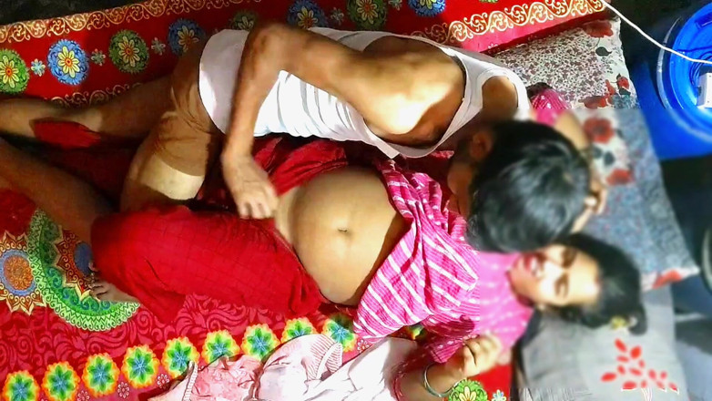 Pooza darling: Sulit untuk menyetubuhi pantat saudara tiri yang lebih tua, itu...