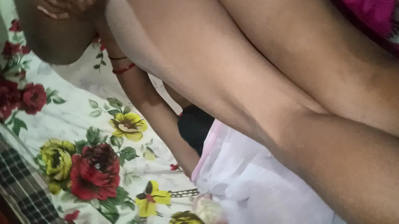 Naina252: Couple assamais, gros plan