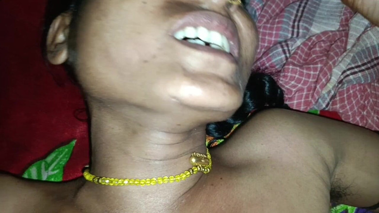 DIMPEEKUMARI21Y: Devar si kakak ipar india pertama kali romantis di desa,...