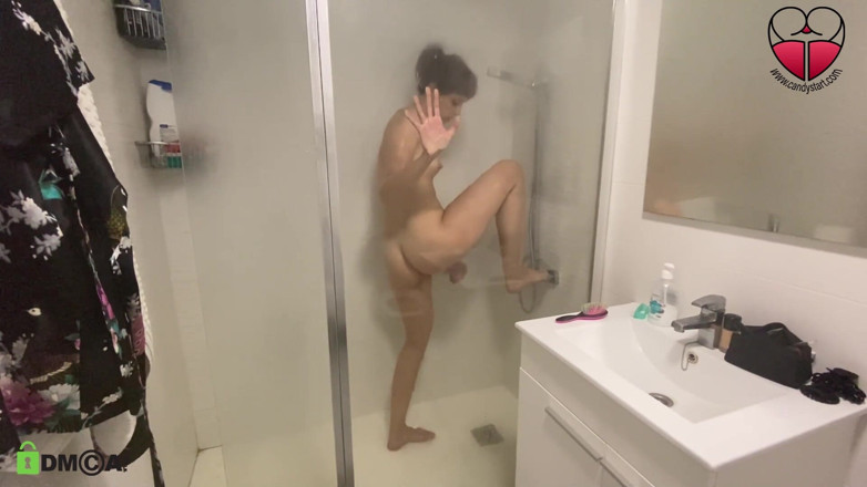 Candystart Videos: Lihat aku saat aku mandi