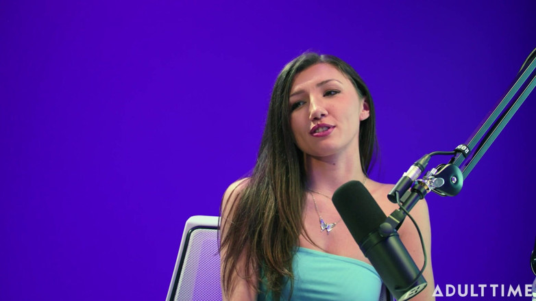 Adult Time Podcast: Maya Woulfe: Telefon S * x, tachinare, &amp; Loving Gonzo Scene | Podcast...