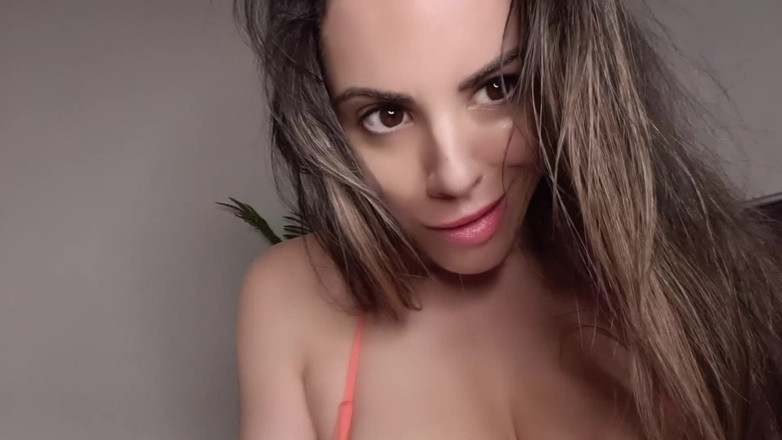 annikarain: Mama vitregă sexy