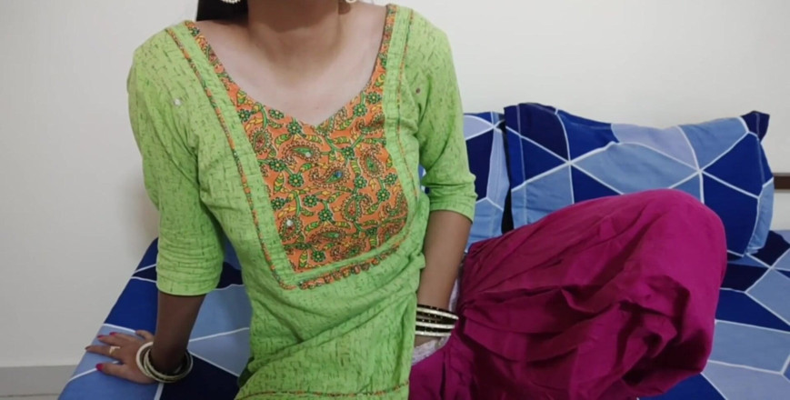 Saarabhabhi6: Cerita seks india - ibu tiri india yang kecanduan ngentot