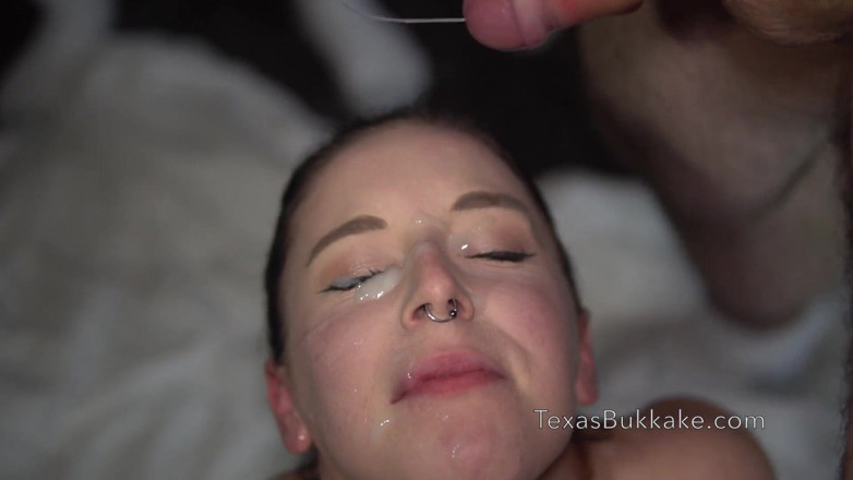 Bukkake & Gangbangs from Texas!: Cassidy'nin ilk grup seks ve bukkake