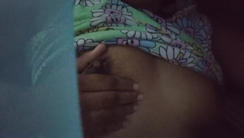 Anne White: Sri Lanka - chica musterbation en cuarto de baño con lujuria...